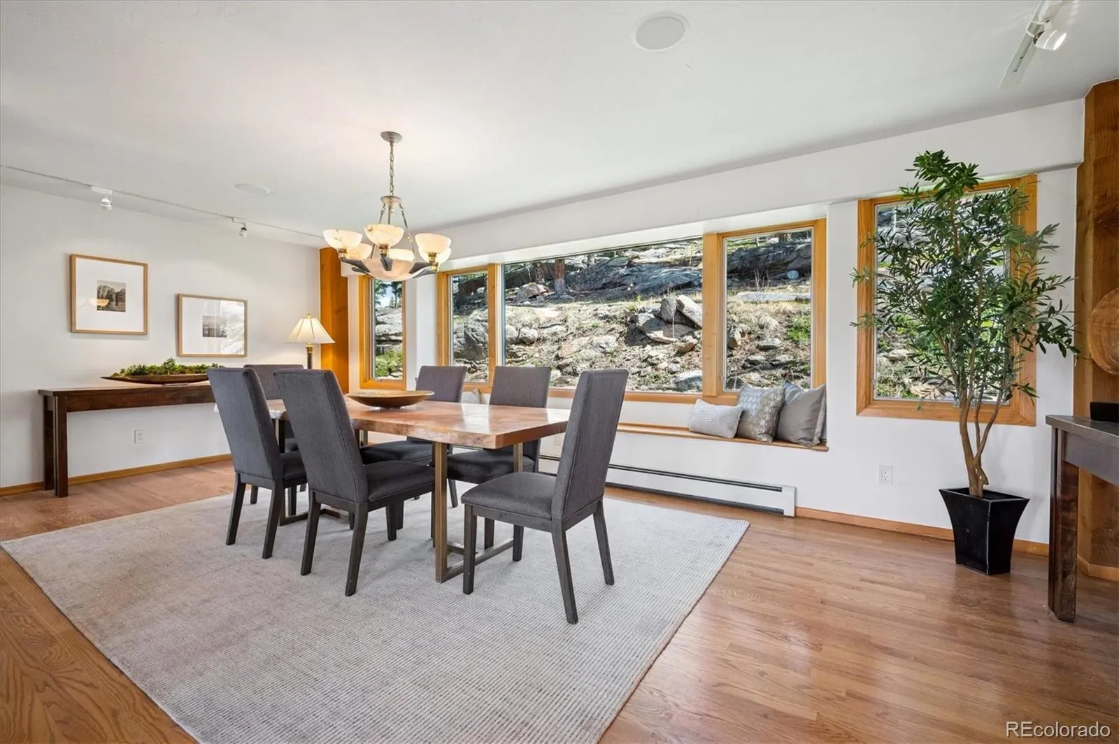 Evergreen, Colorado 80439, United States, 6 Bedrooms Bedrooms, ,5 BathroomsBathrooms,Residential,Pending,115174