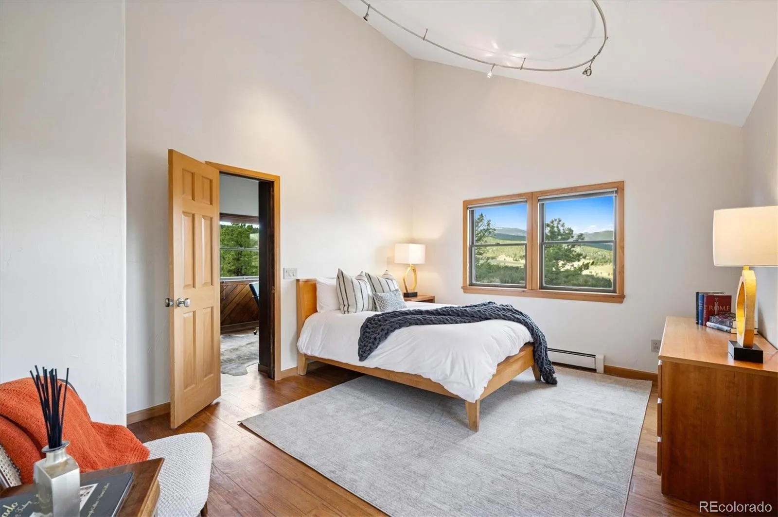 Evergreen, Colorado 80439, United States, 6 Bedrooms Bedrooms, ,5 BathroomsBathrooms,Residential,Pending,115174