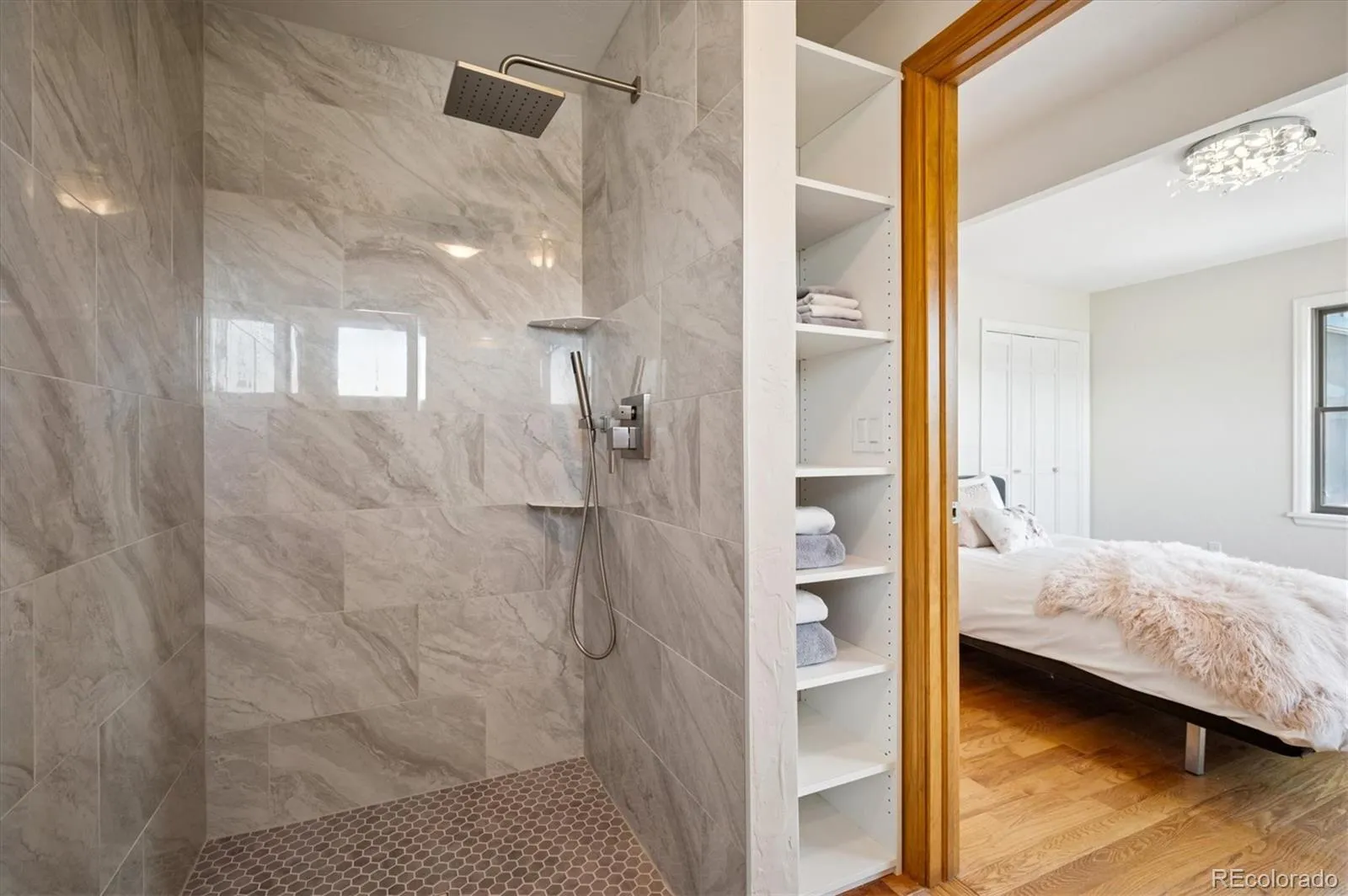 Evergreen, Colorado 80439, United States, 6 Bedrooms Bedrooms, ,5 BathroomsBathrooms,Residential,Pending,115174