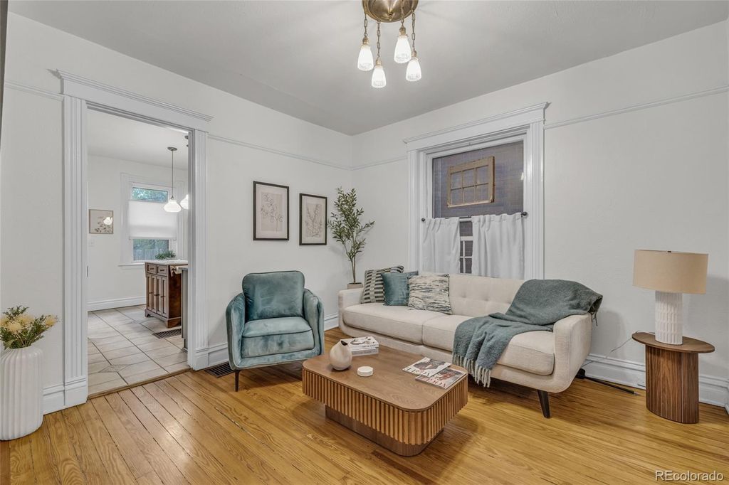 Photo of 39 S Grant Street, Denver, CO 80209 (MLS # 8253871)