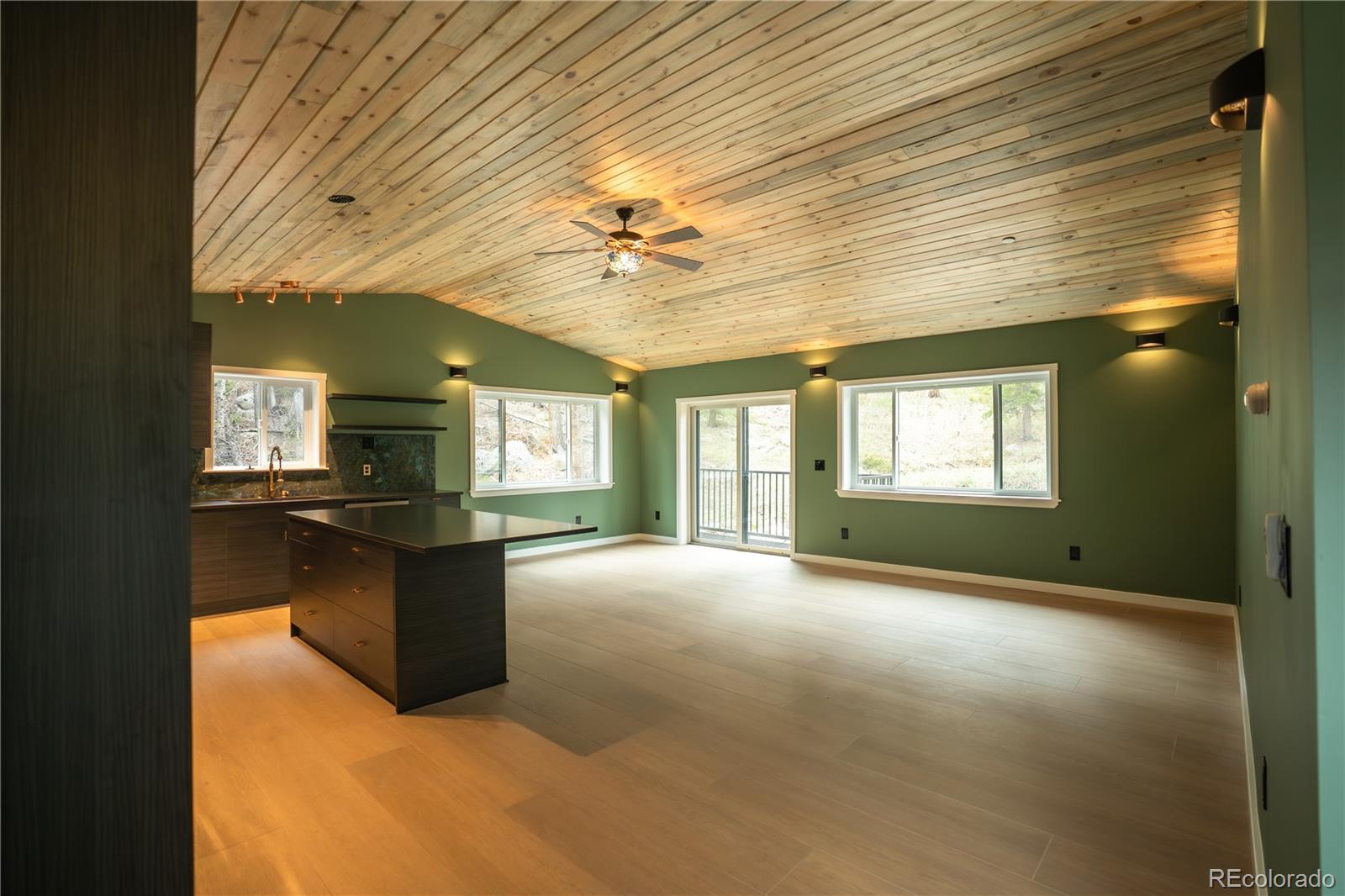 502 W Rollinsville