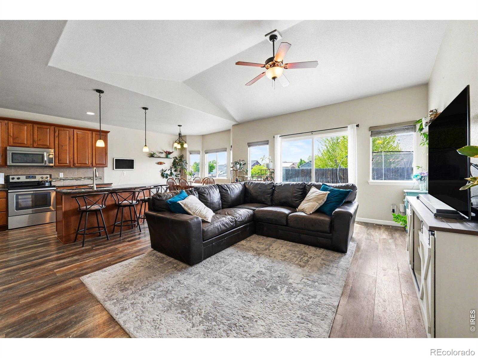 1345 S Cattleman Drive