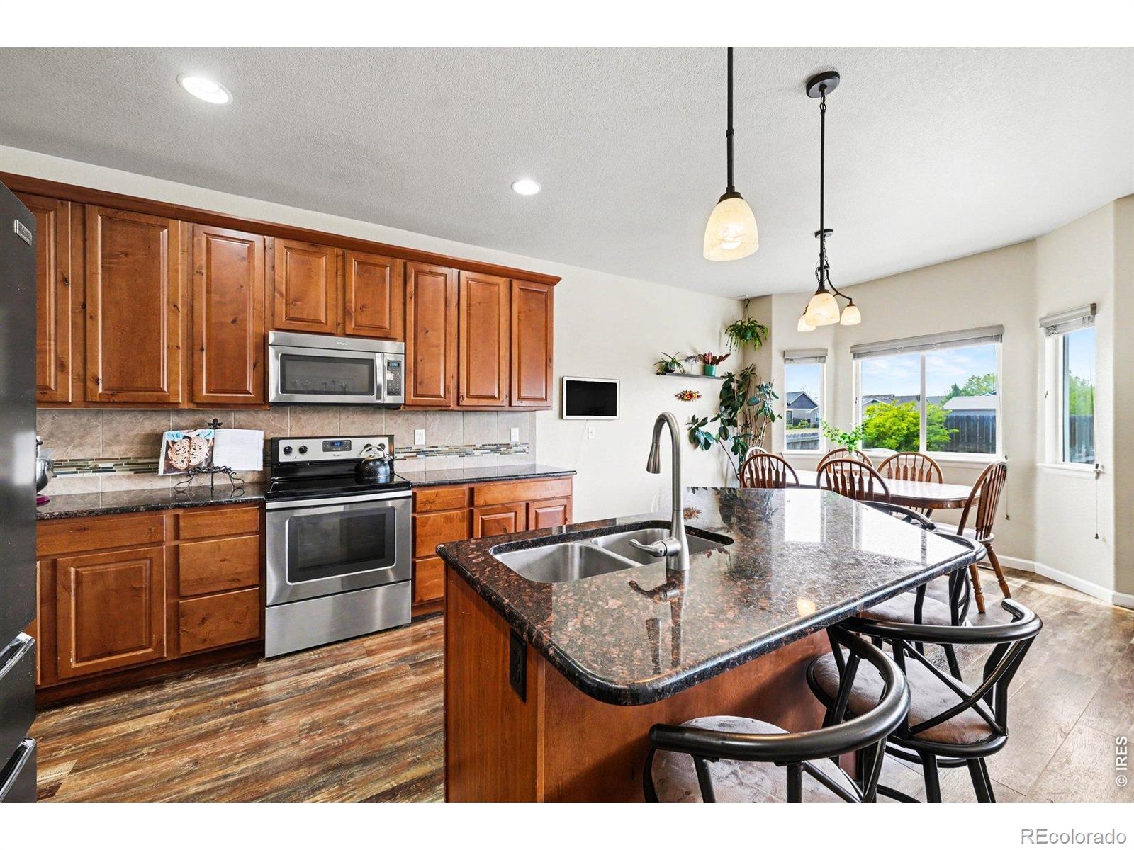 1345 S Cattleman Drive