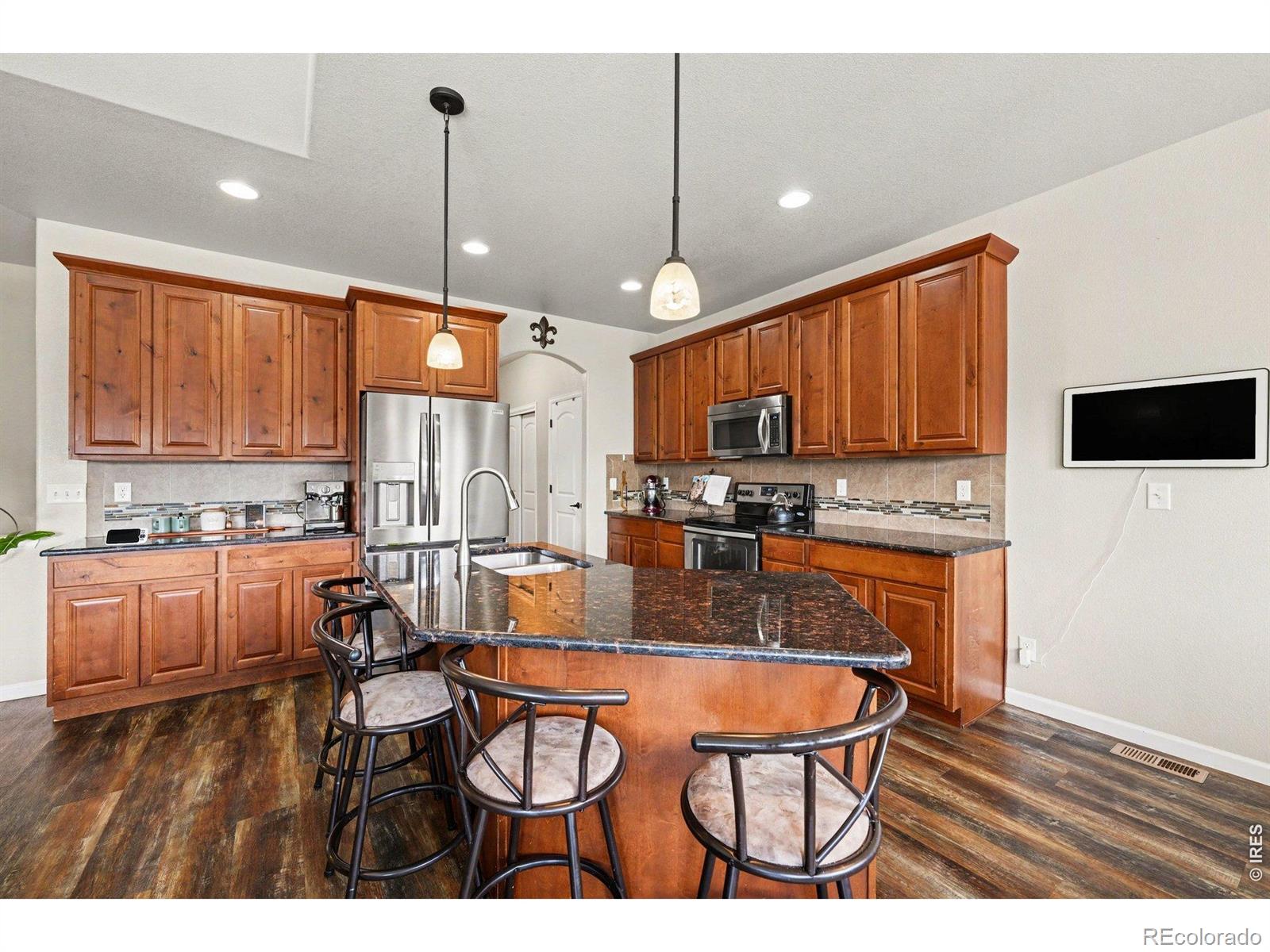 1345 S Cattleman Drive