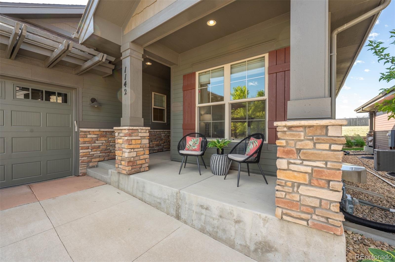 1142 Summit View Drive
