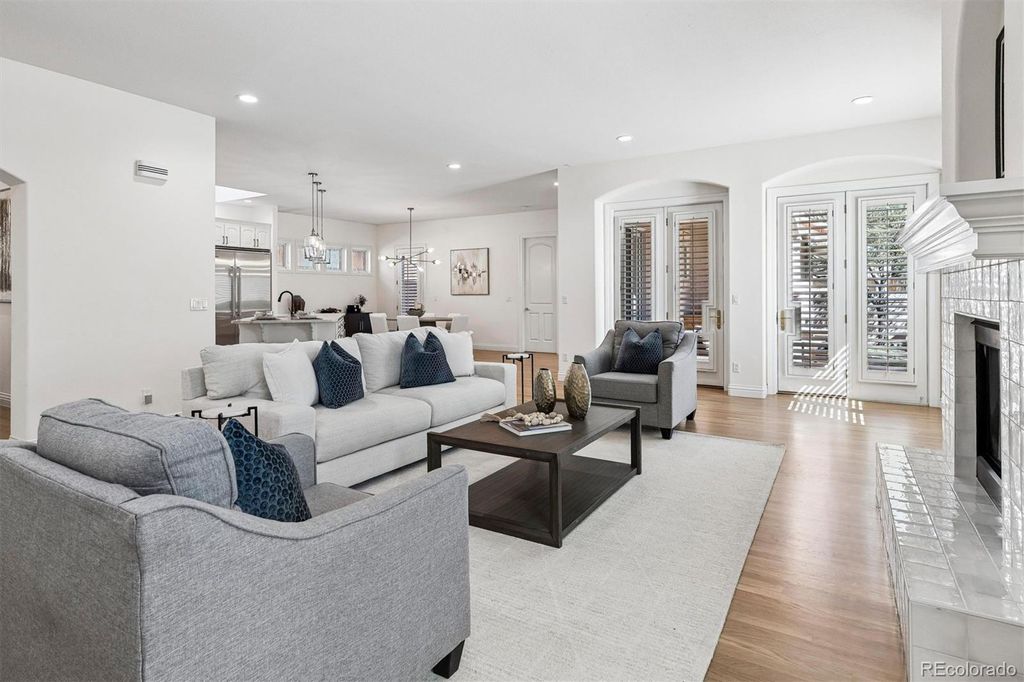 Photo of 420 Saint Paul Street, Denver, CO 80206 (MLS # 1934016)