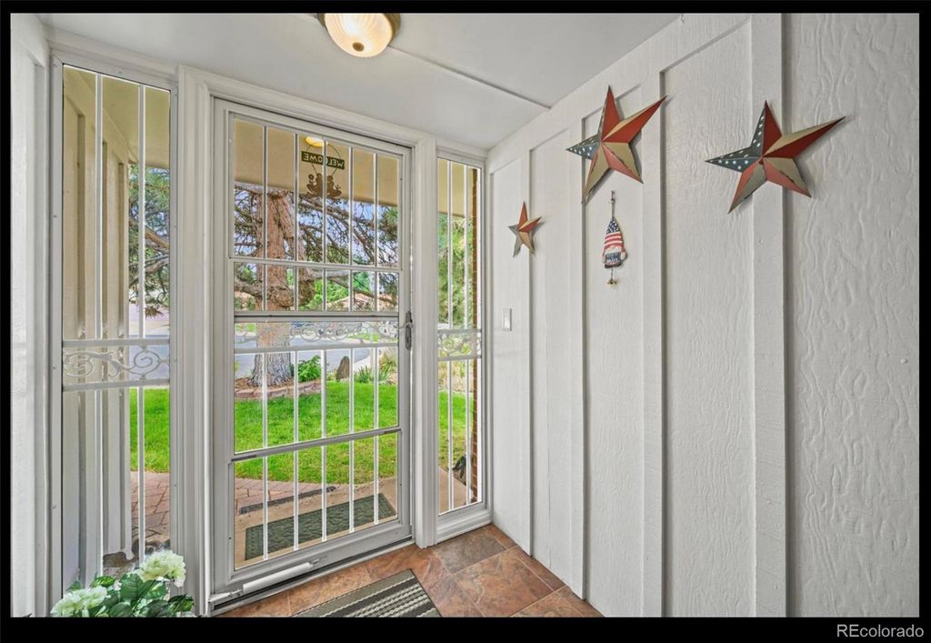 Photo of 13126 W Warren Circle, Lakewood, CO 80228 (MLS # 5780749)