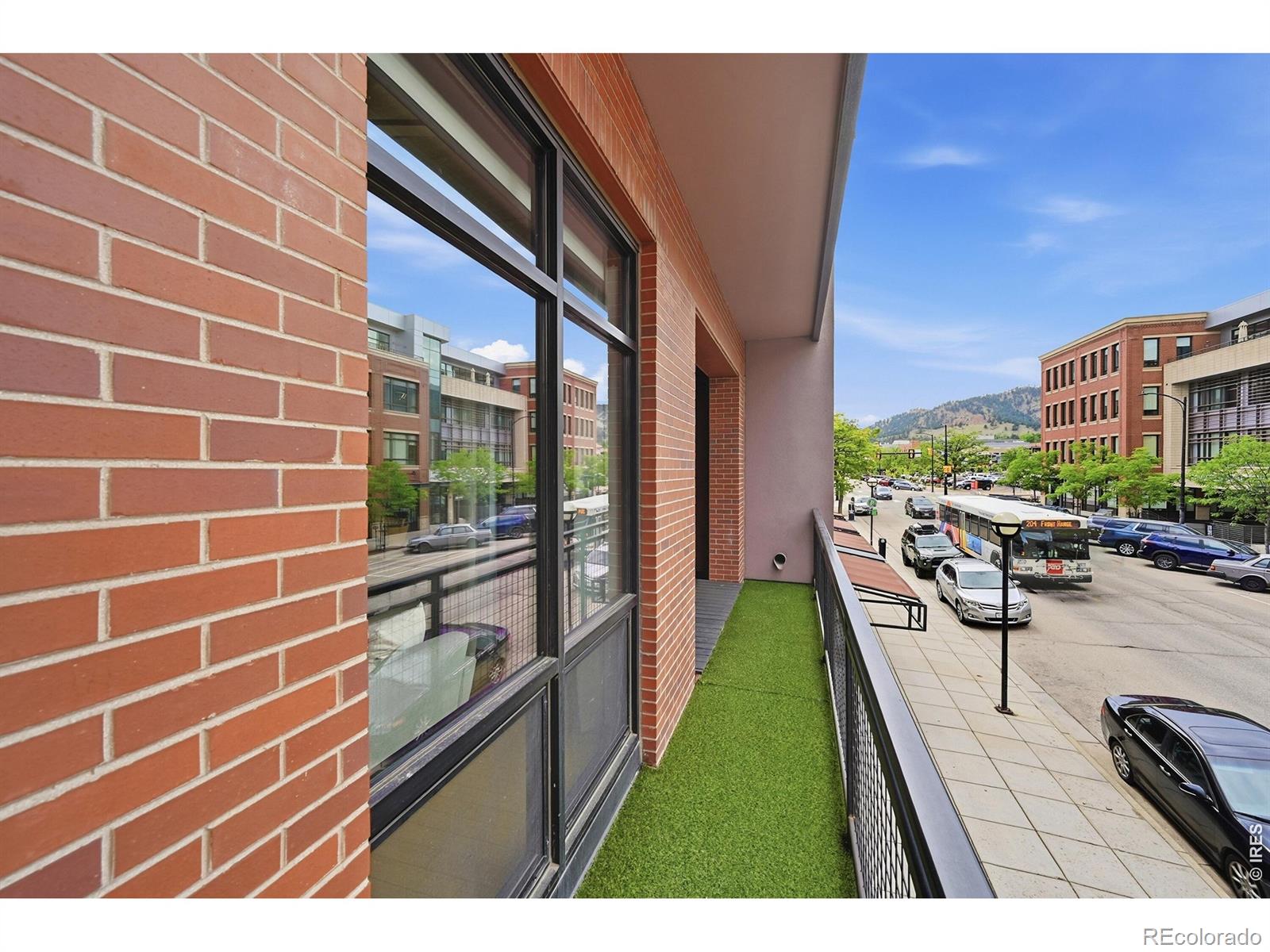 1360 Walnut Street #202