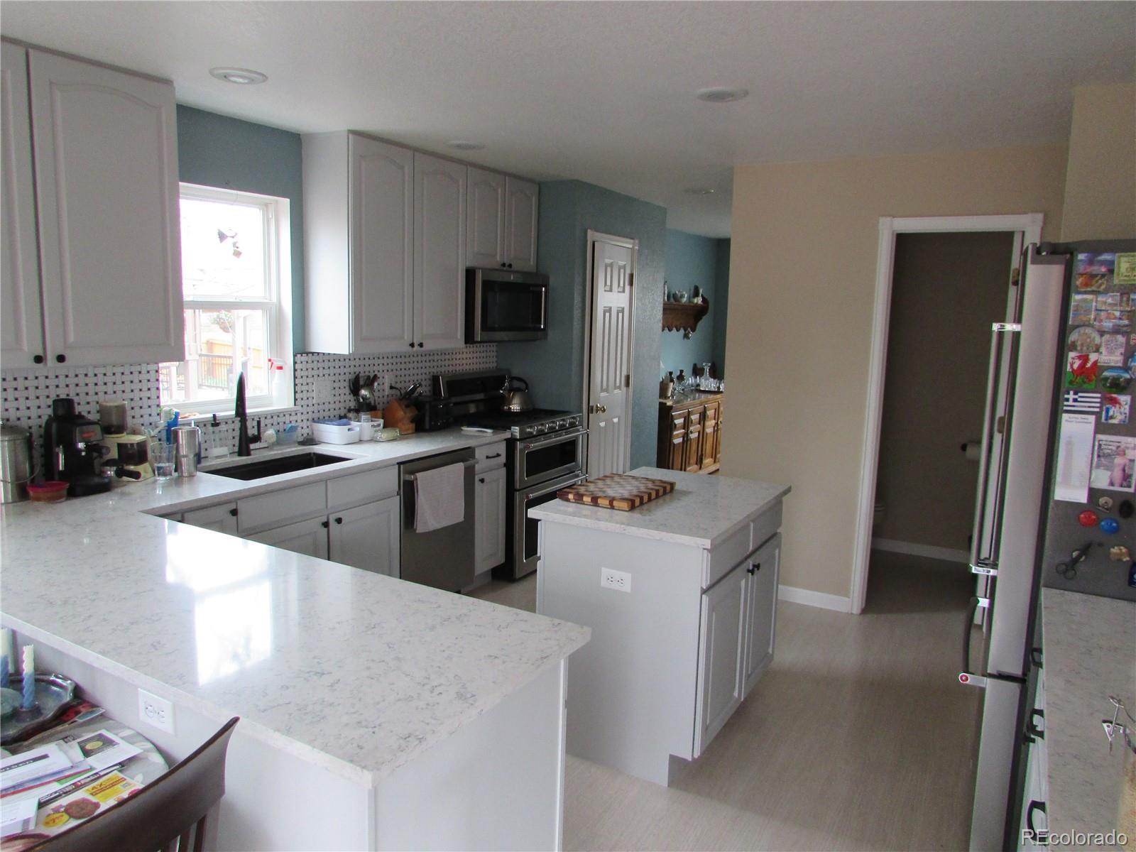 2527 S Oswego Street