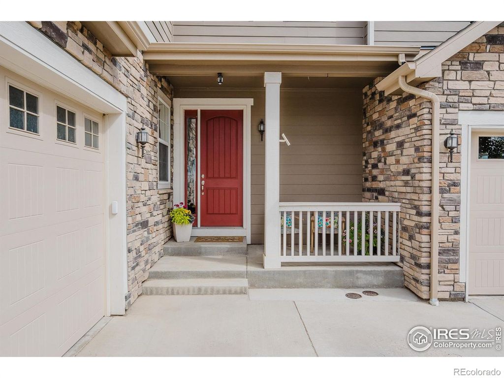 Photo of 13 Western Sky Circle, Longmont, CO 80501 (MLS # IR1044796)
