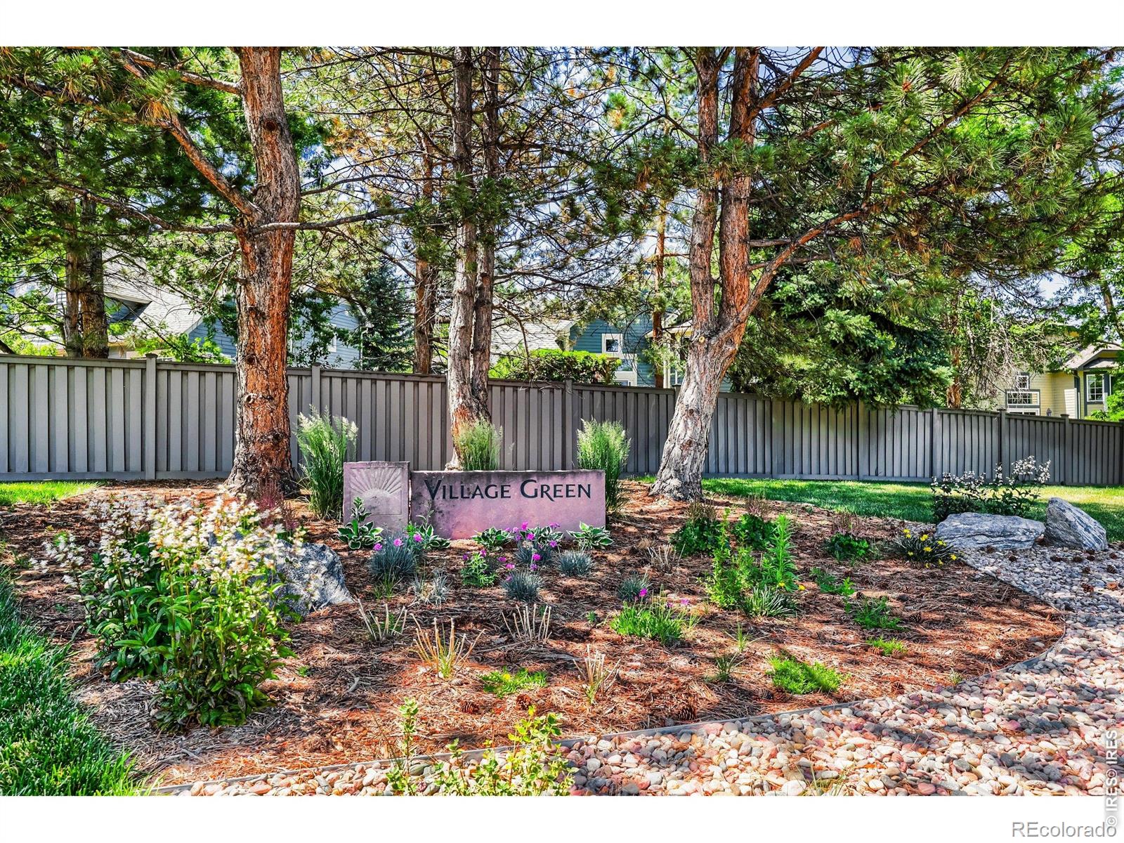 2509 Ravenwood Lane