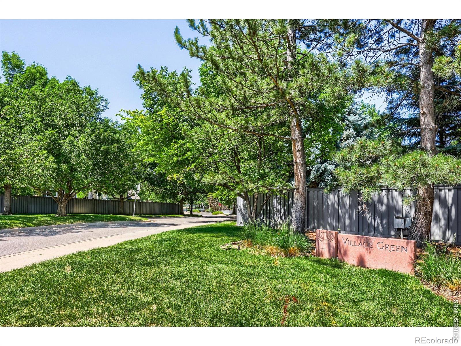 2509 Ravenwood Lane