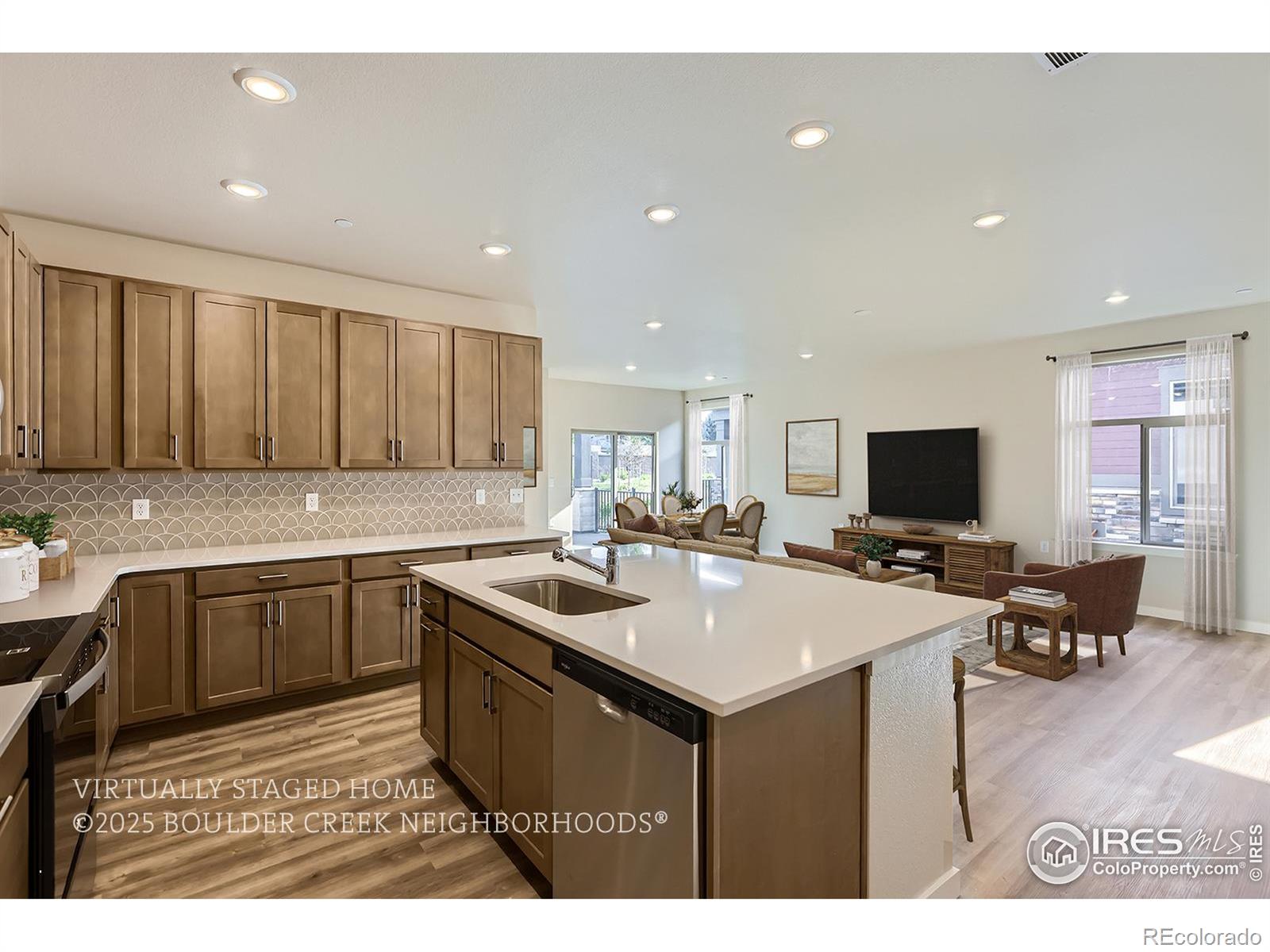 834 W 128th Place