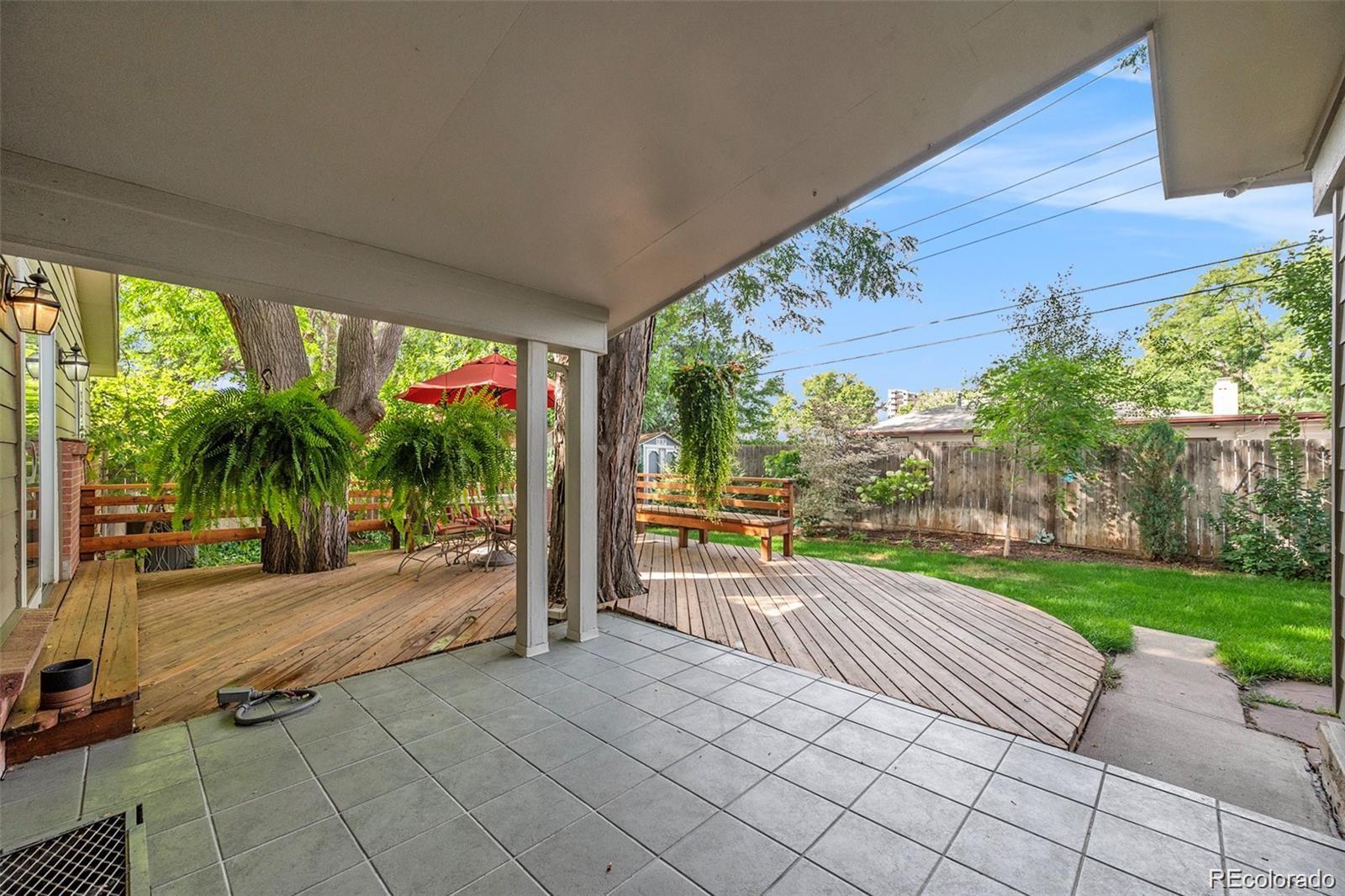 2609 S Dahlia Street