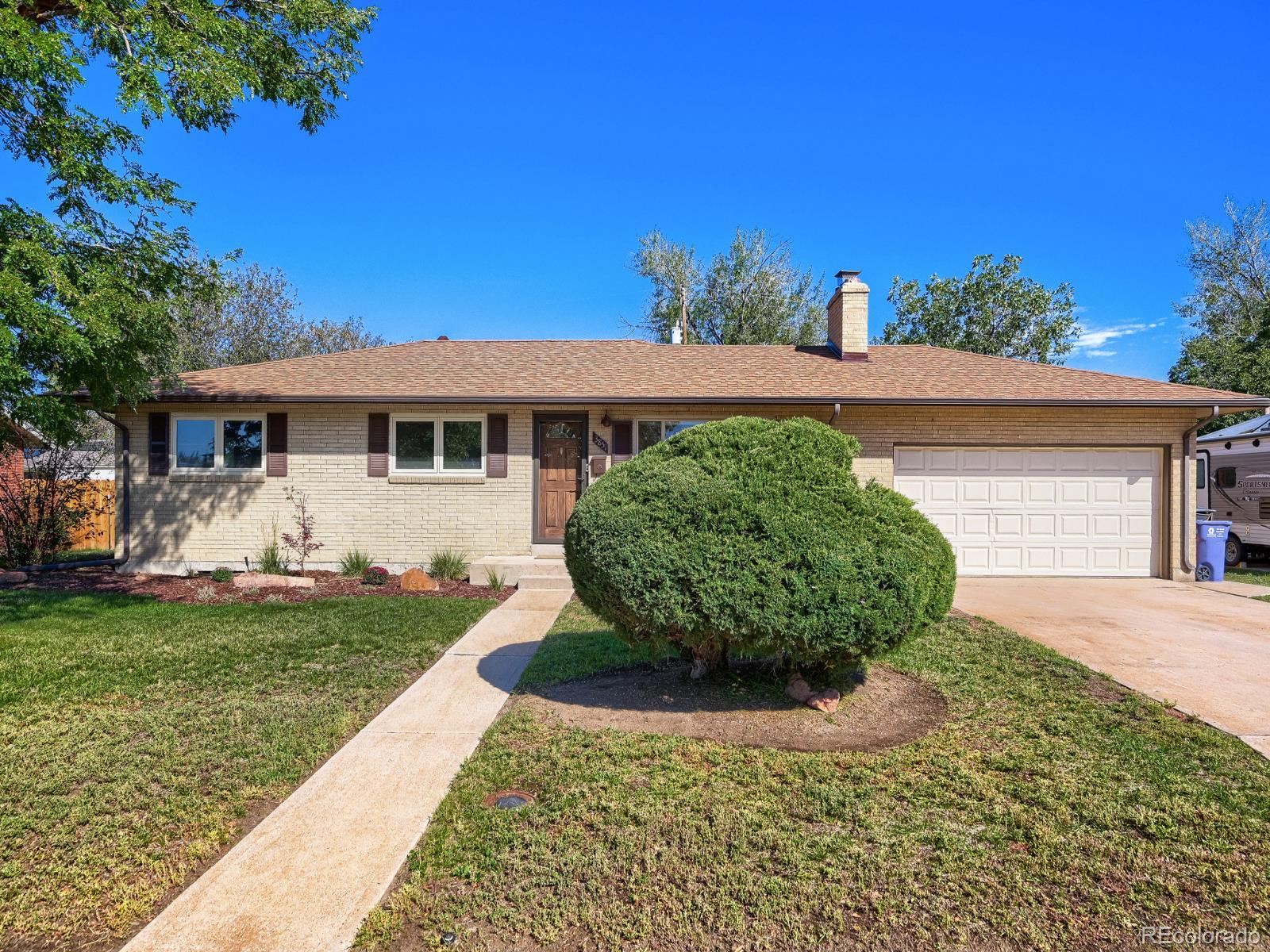 3851 W Greenwood Place