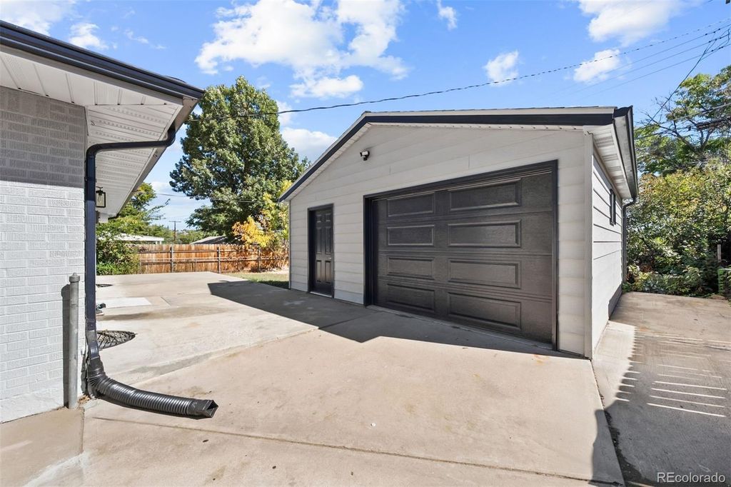 Photo of 3760 S Grove Street, Englewood, CO 80110 (MLS # 2094471)
