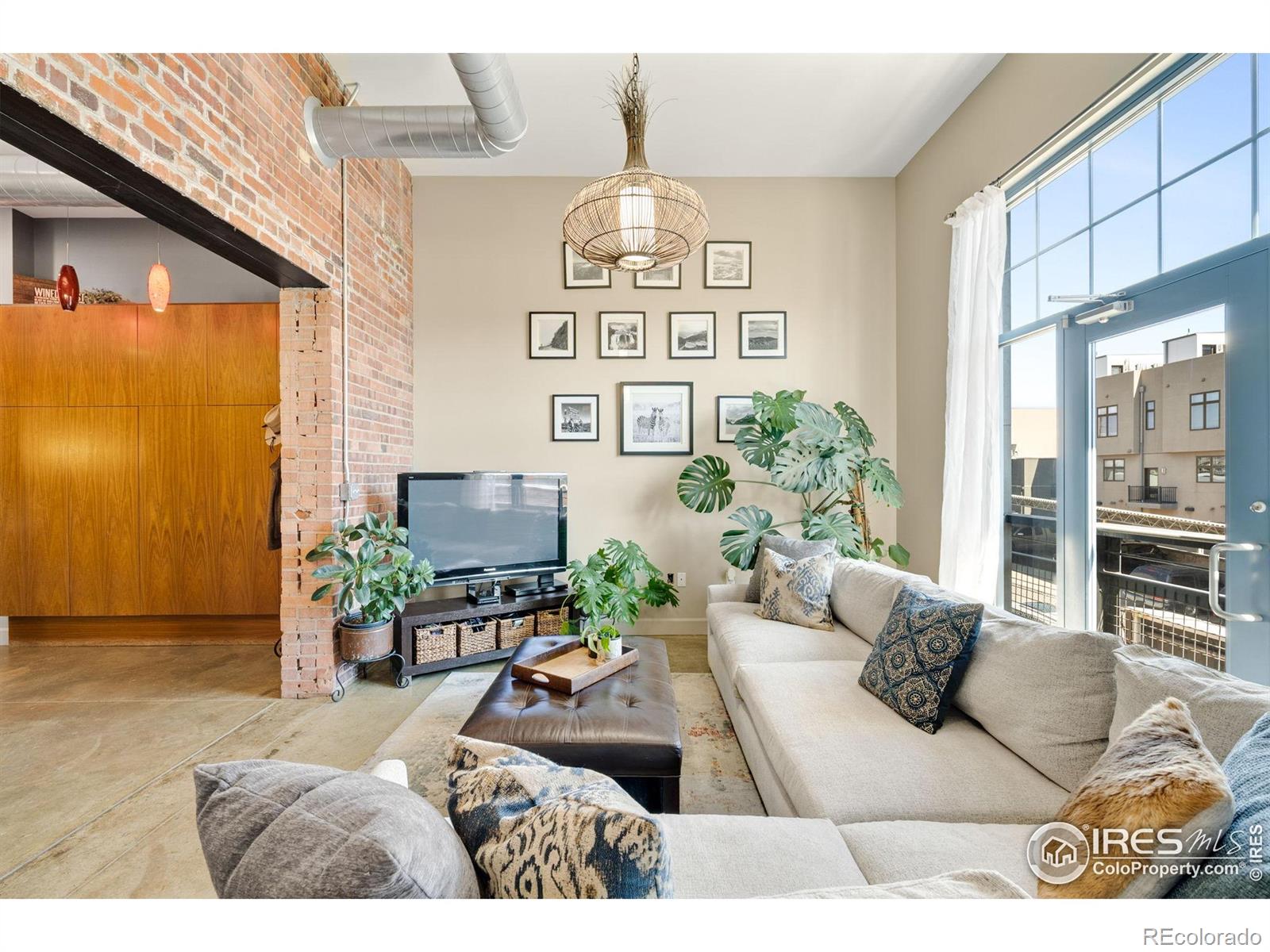 2500 Walnut Street 201