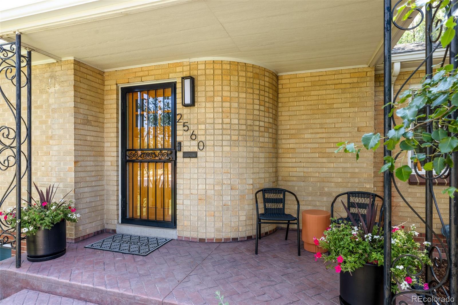 2560 Locust Street