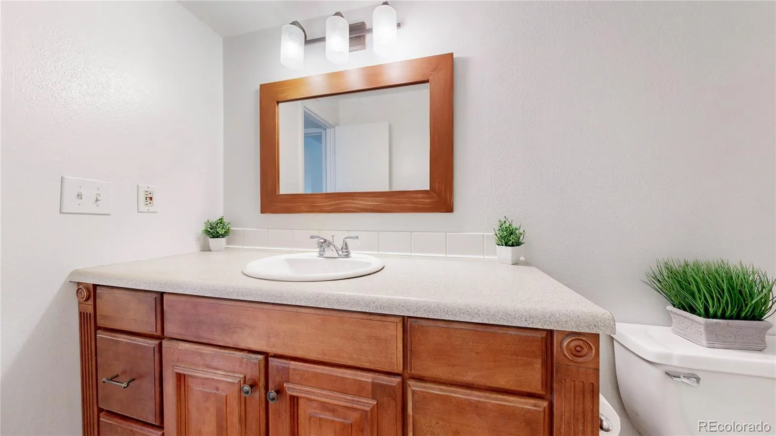 Westminster, Colorado 80234, United States, 2 Bedrooms Bedrooms, ,1 BathroomBathrooms,Residential,Active,128650