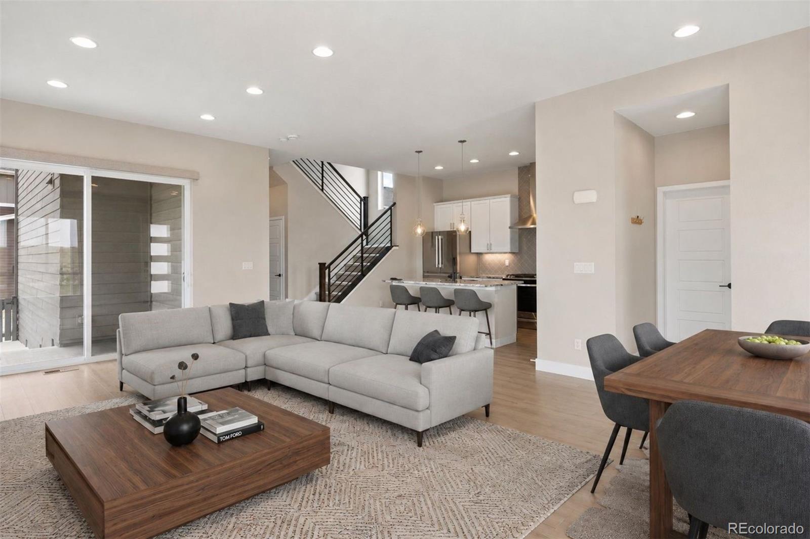 6129 Stable View Street
