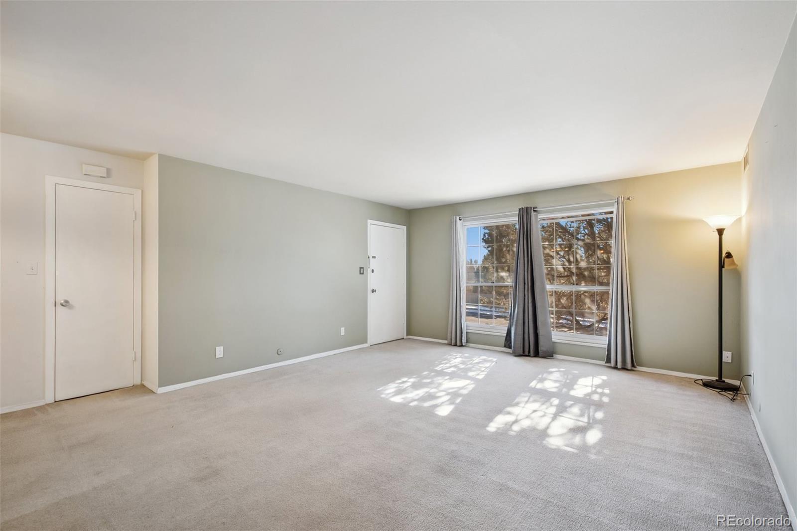 2902 Airport Road 207, Colorado Springs, CO, 80910 4 2902 Airport Road 207