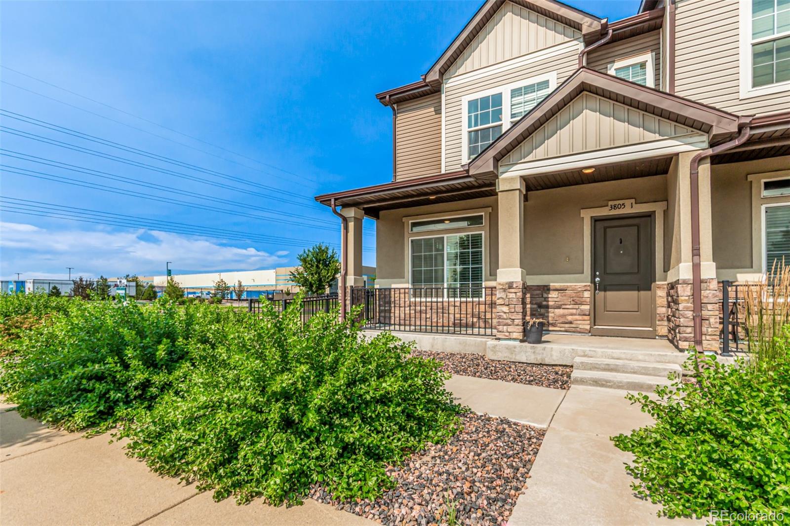 3805 N Himalaya Road 1