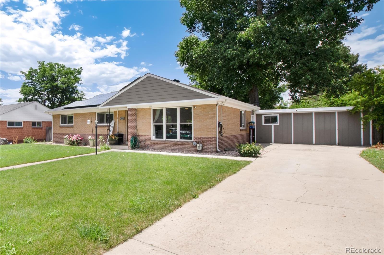 585 Estes Street, Lakewood, CO, 80226 1 585 Estes Street