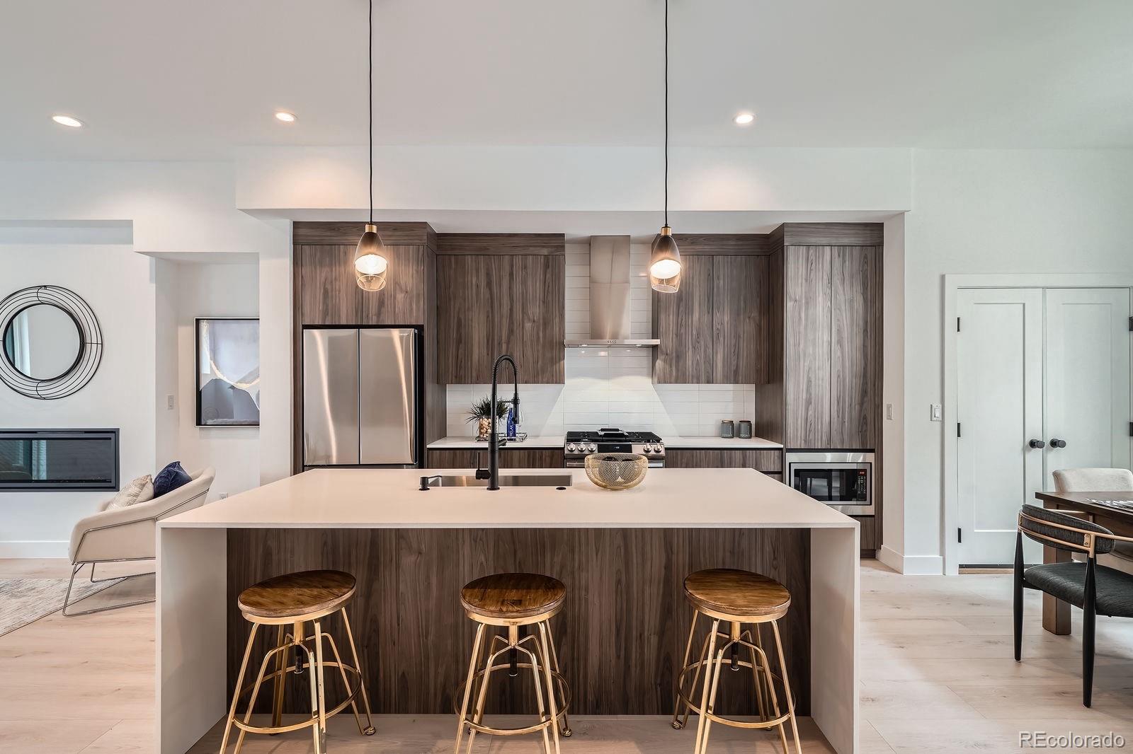 2128 Applewood Drive