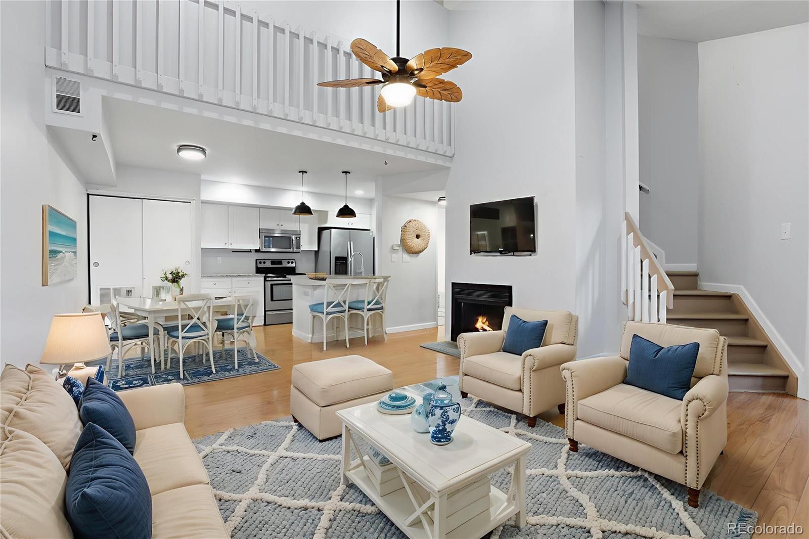 8327 S Upham Way 3-211