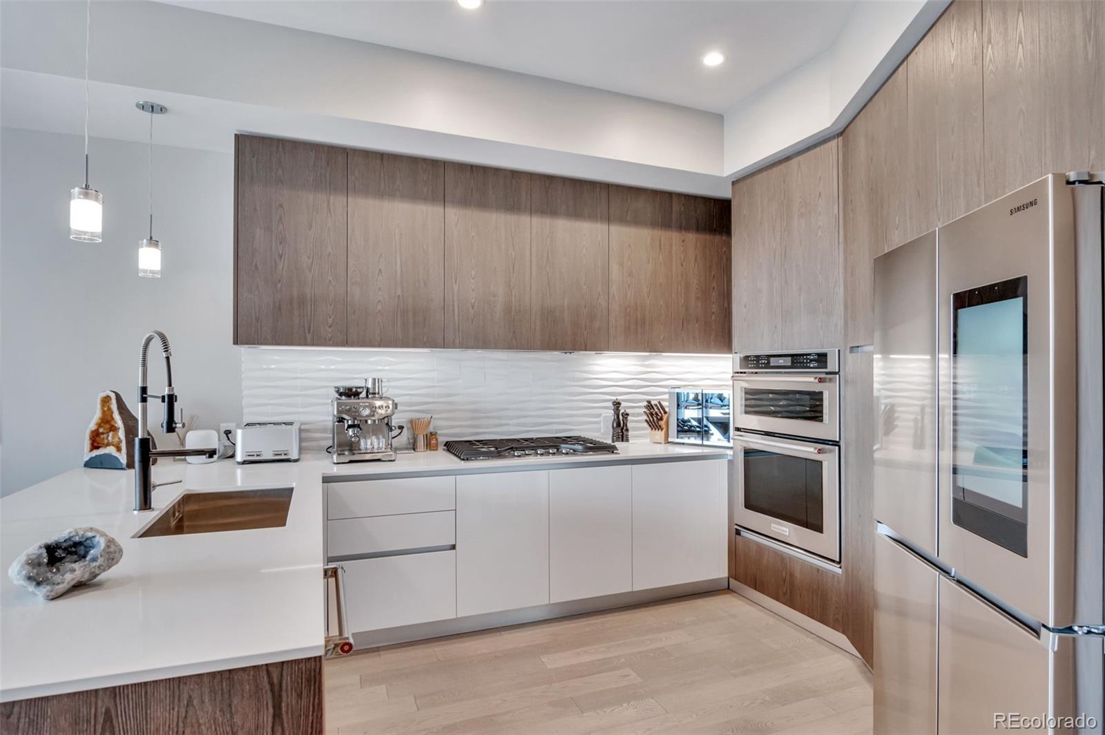 4200 W 17th Avenue 619