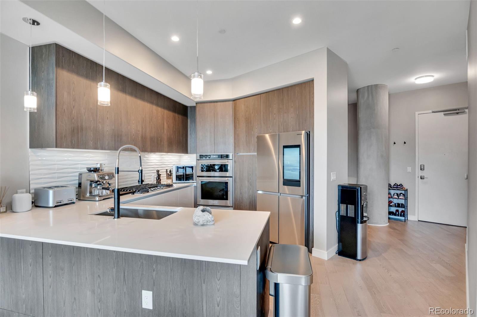 4200 W 17th Avenue 619