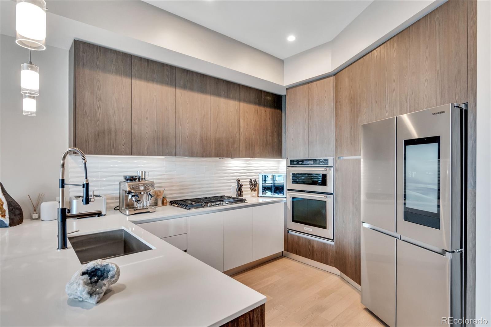 4200 W 17th Avenue 619