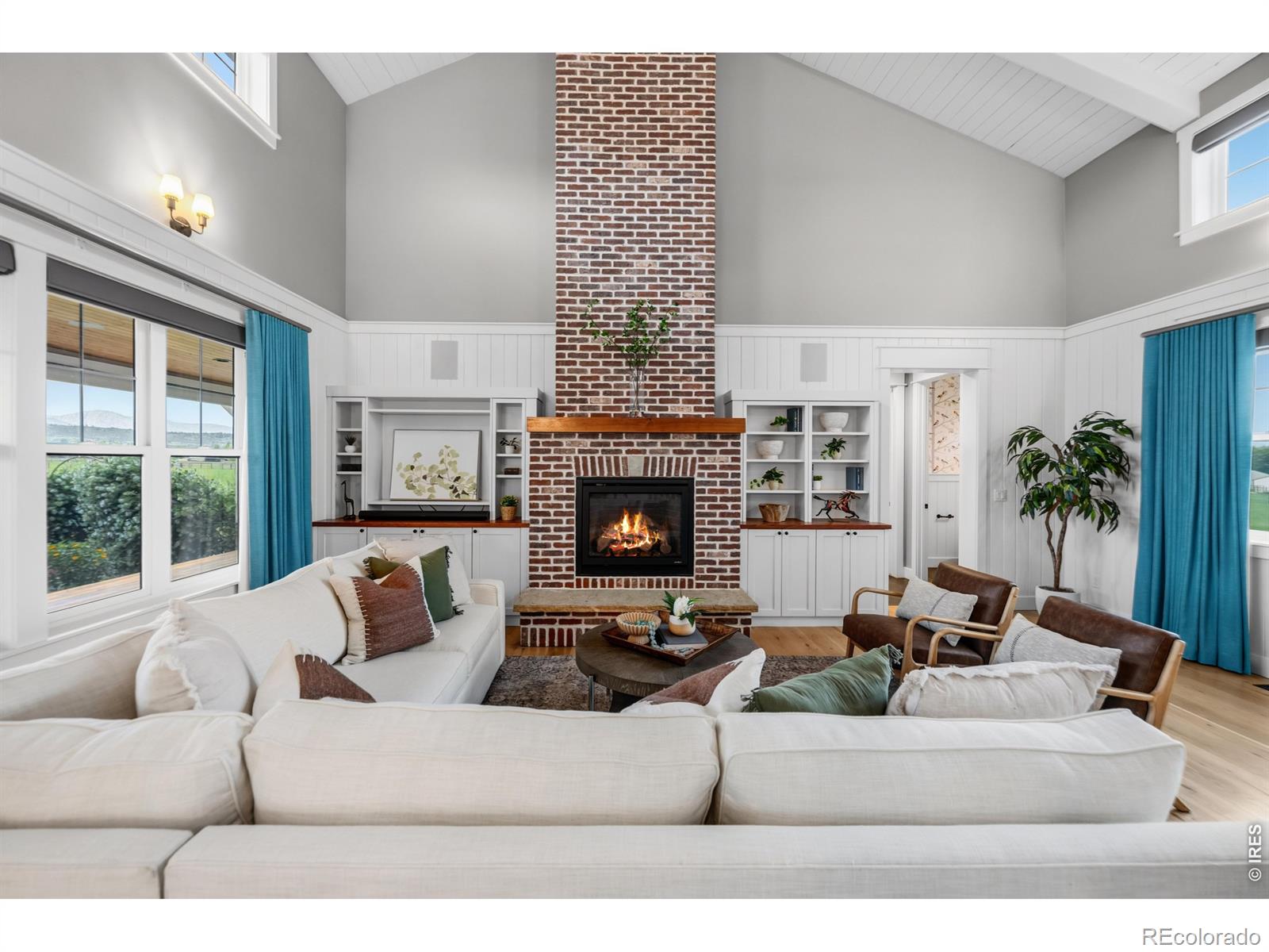 5794 Jackdaw Drive