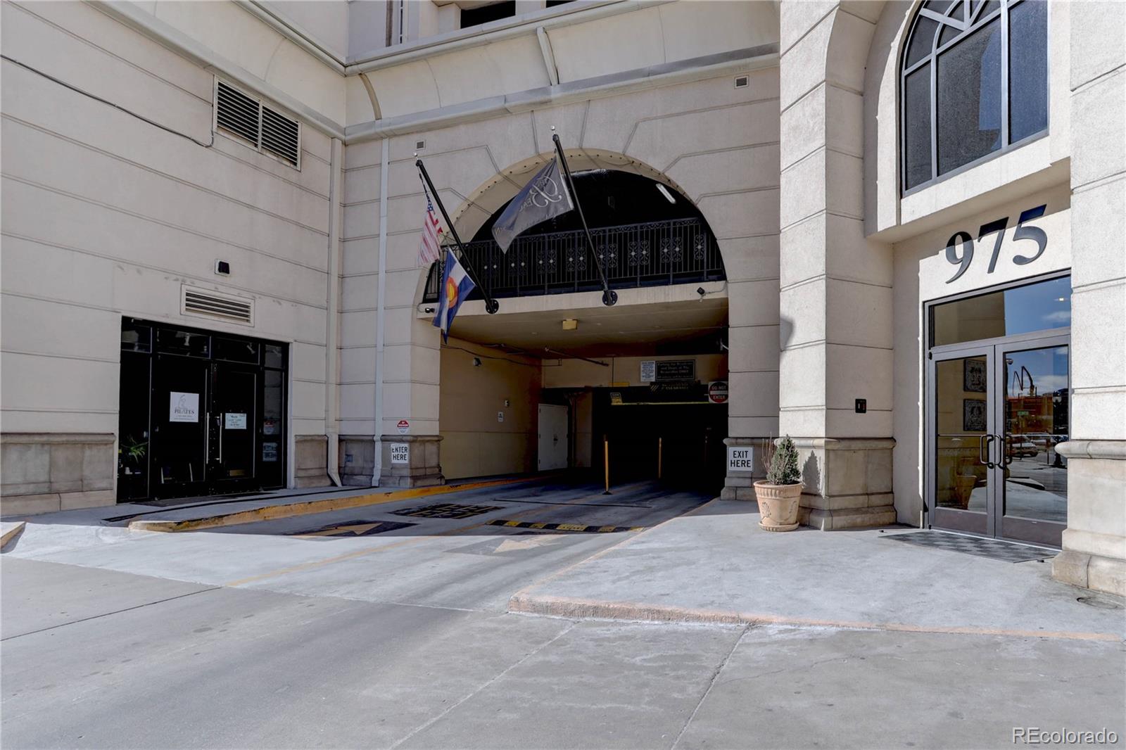 975 N Lincoln Street 9I