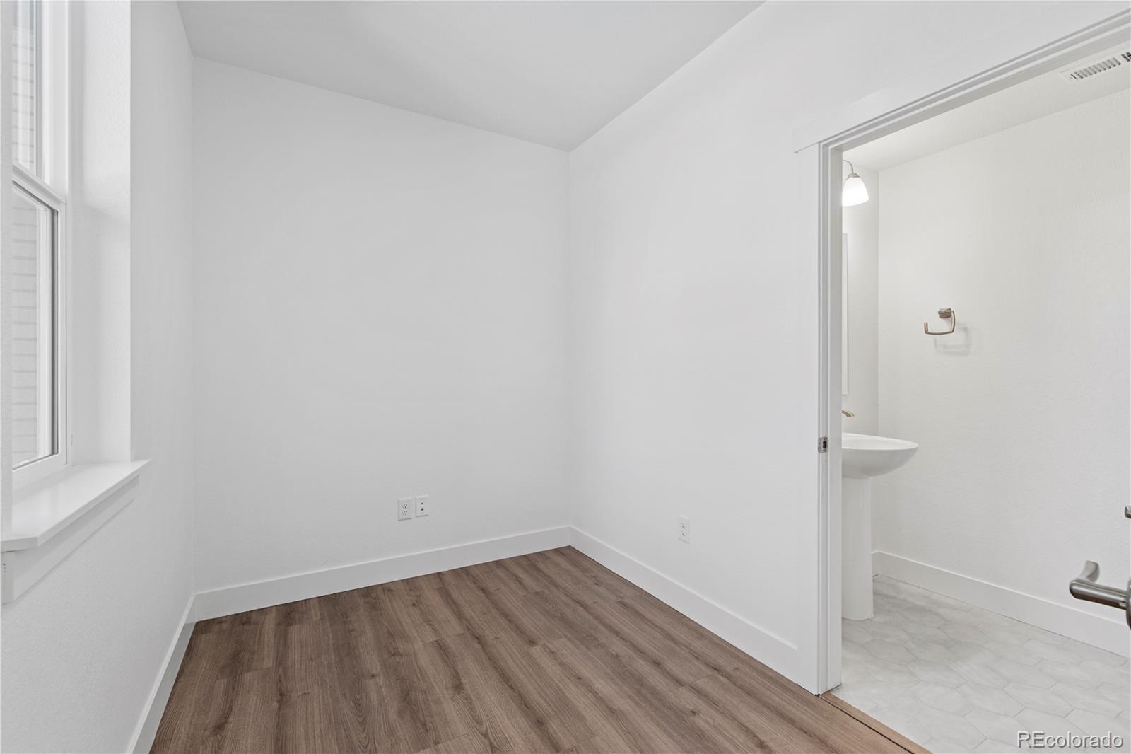 14223 Currant Street