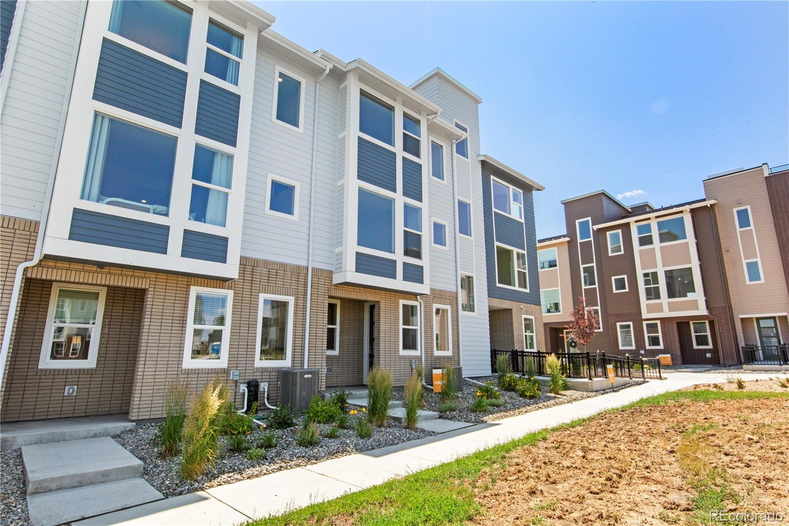 14223 Currant Street