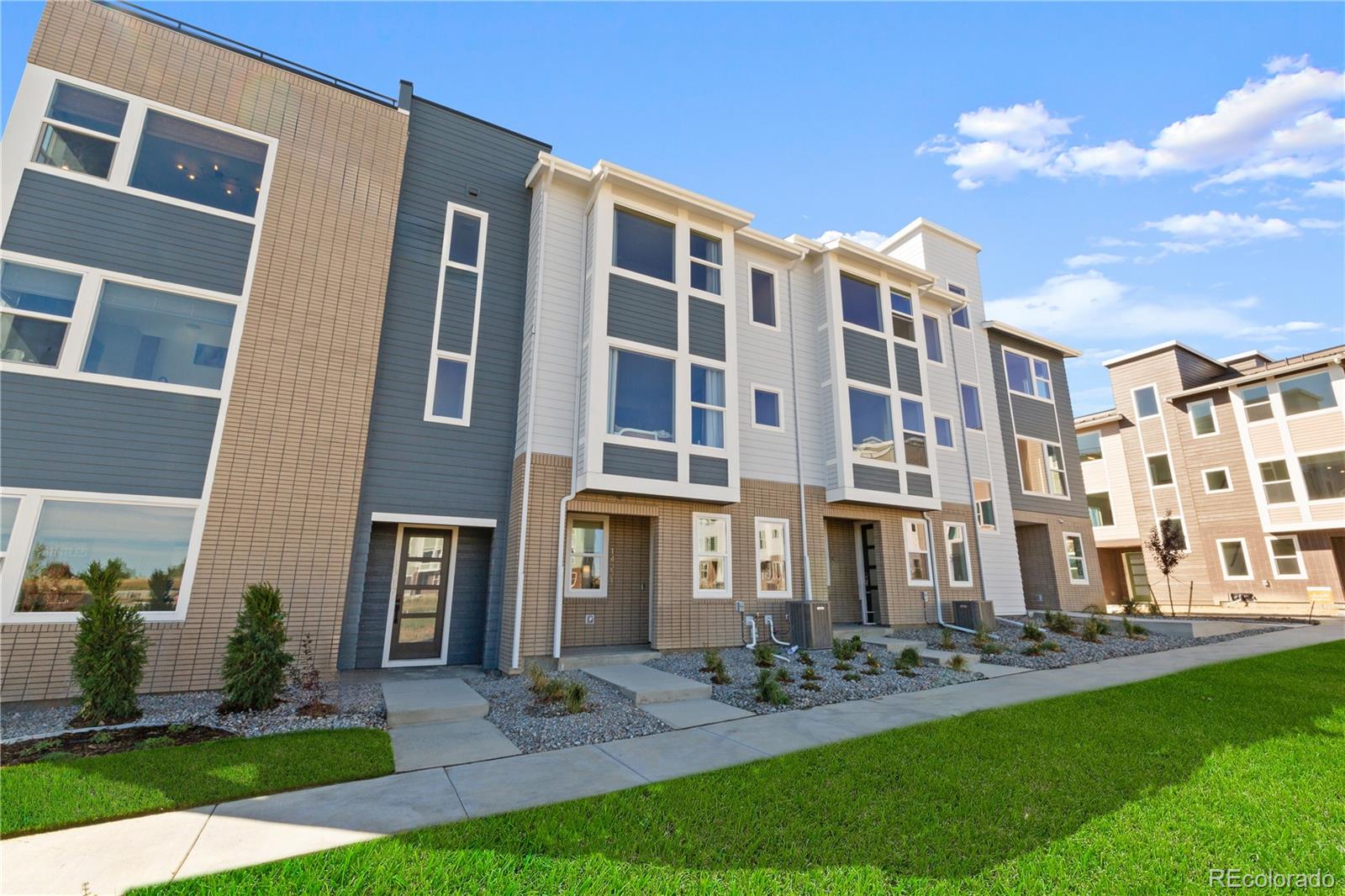 14223 Currant Street