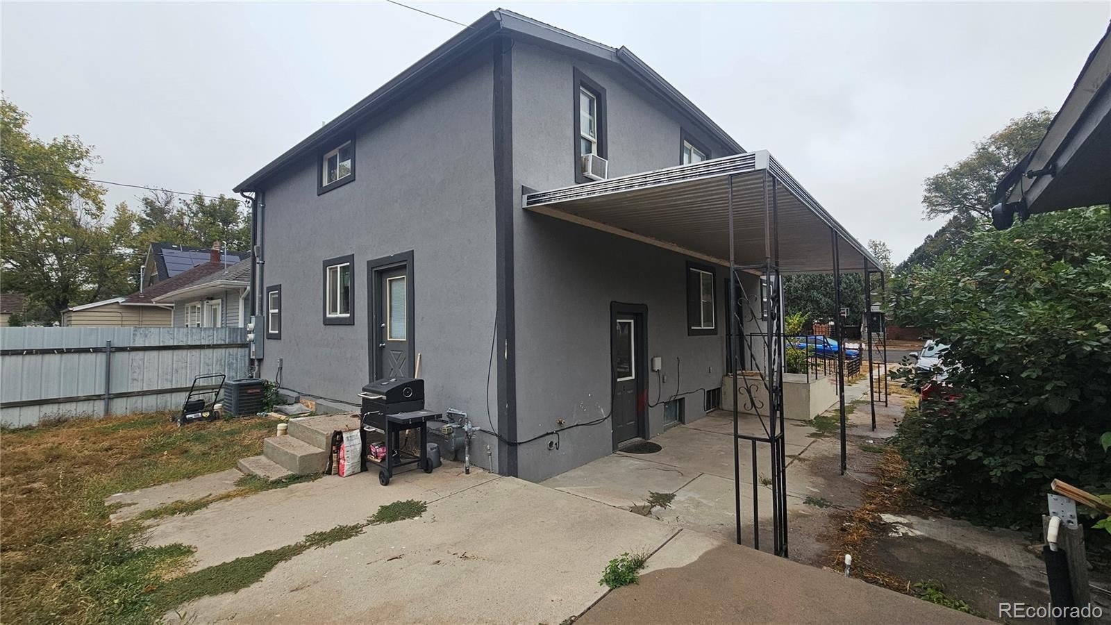 610 Custer Street