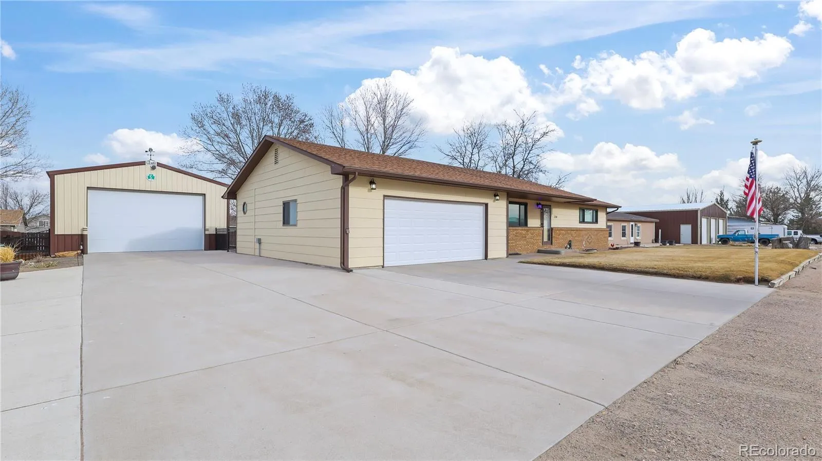 Wiggins, Colorado 80654, United States, 4 Bedrooms Bedrooms, ,2 BathroomsBathrooms,Residential,Active,97606