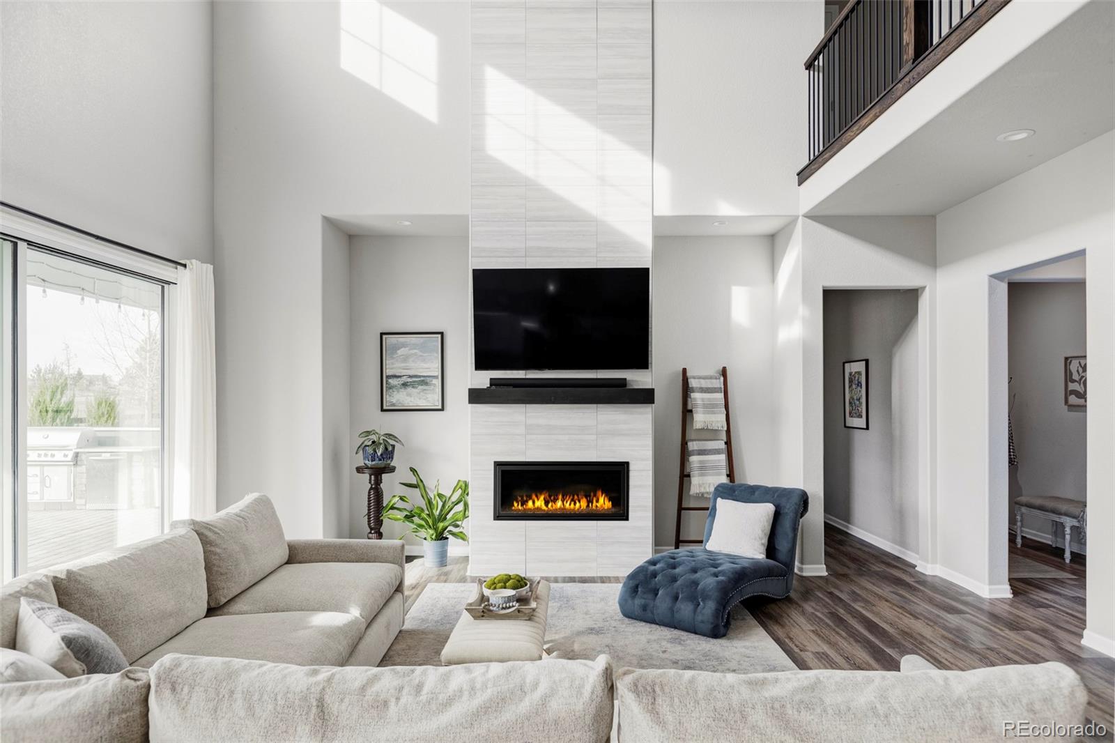 6843 S Vandriver Court