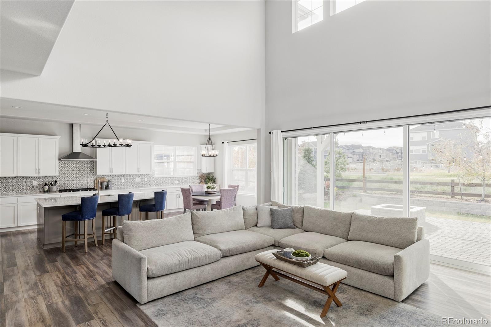 6843 S Vandriver Court