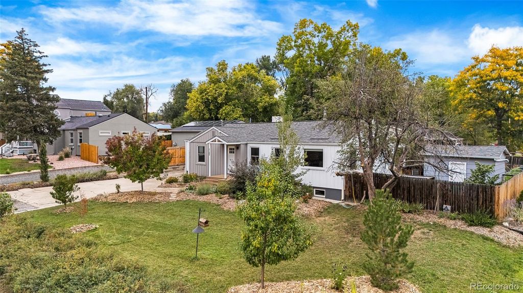 Photo of 7105 Geneva Court, Lakewood, CO 80214 (MLS # 2195220)