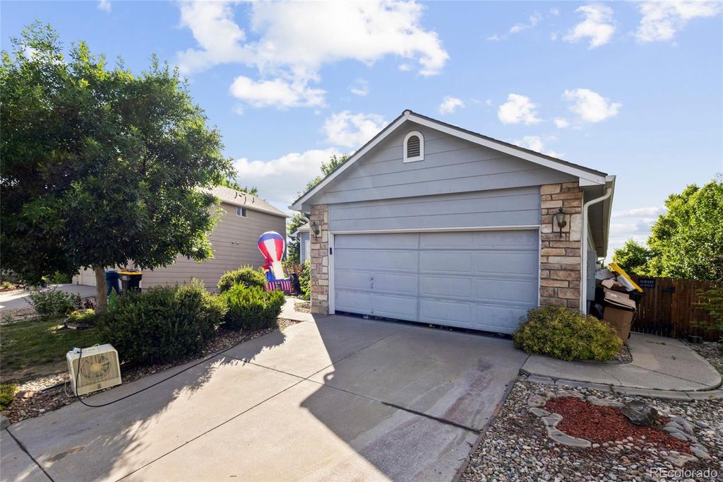 Photo of 607 Branding Iron Lane, Castle Rock, CO 80104 (MLS # 4367870)