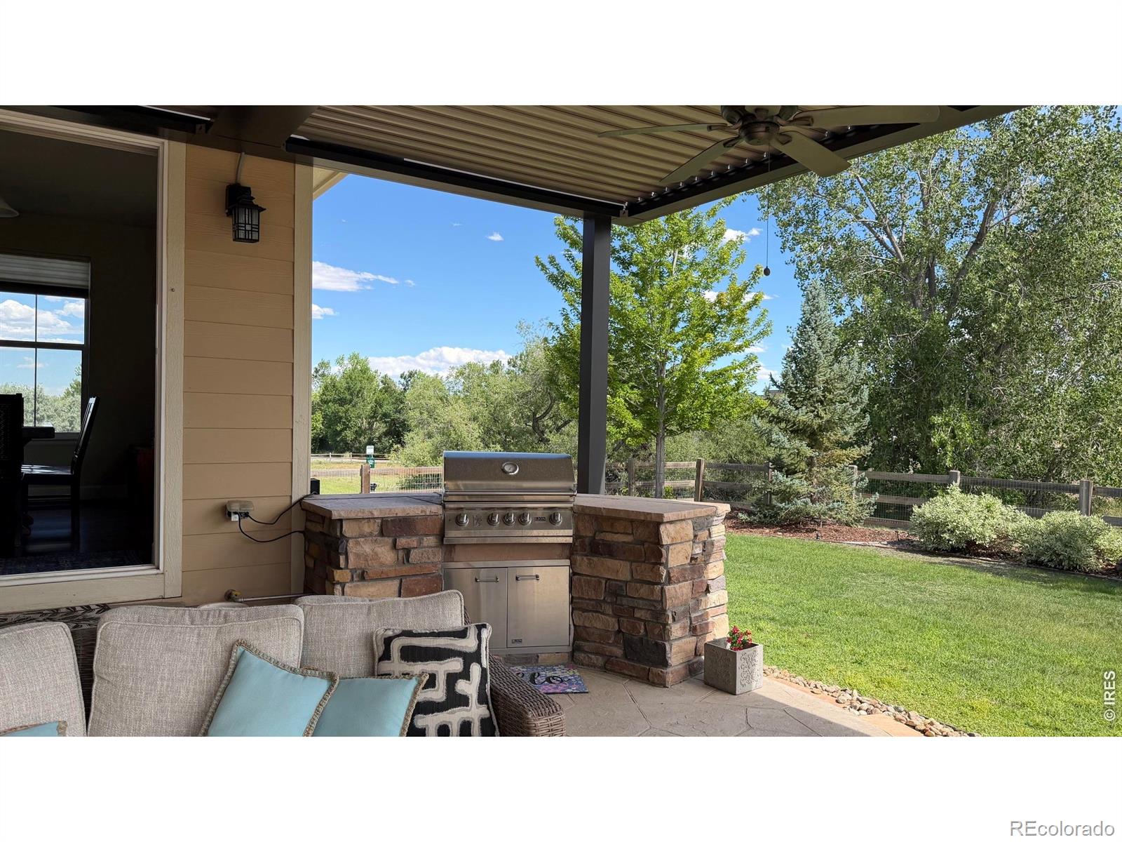2246 Front Range Court