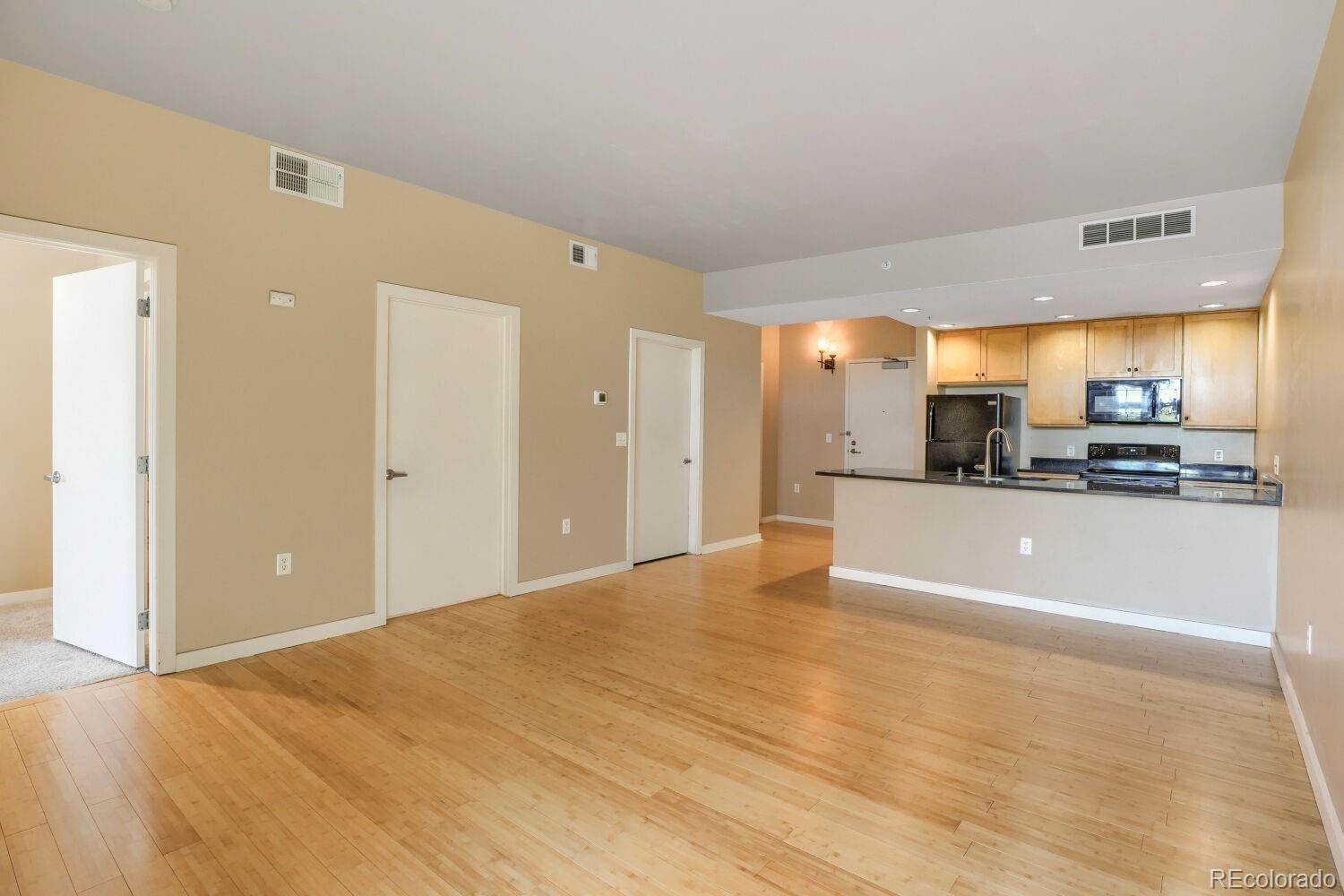 275 S Harrison Street 312