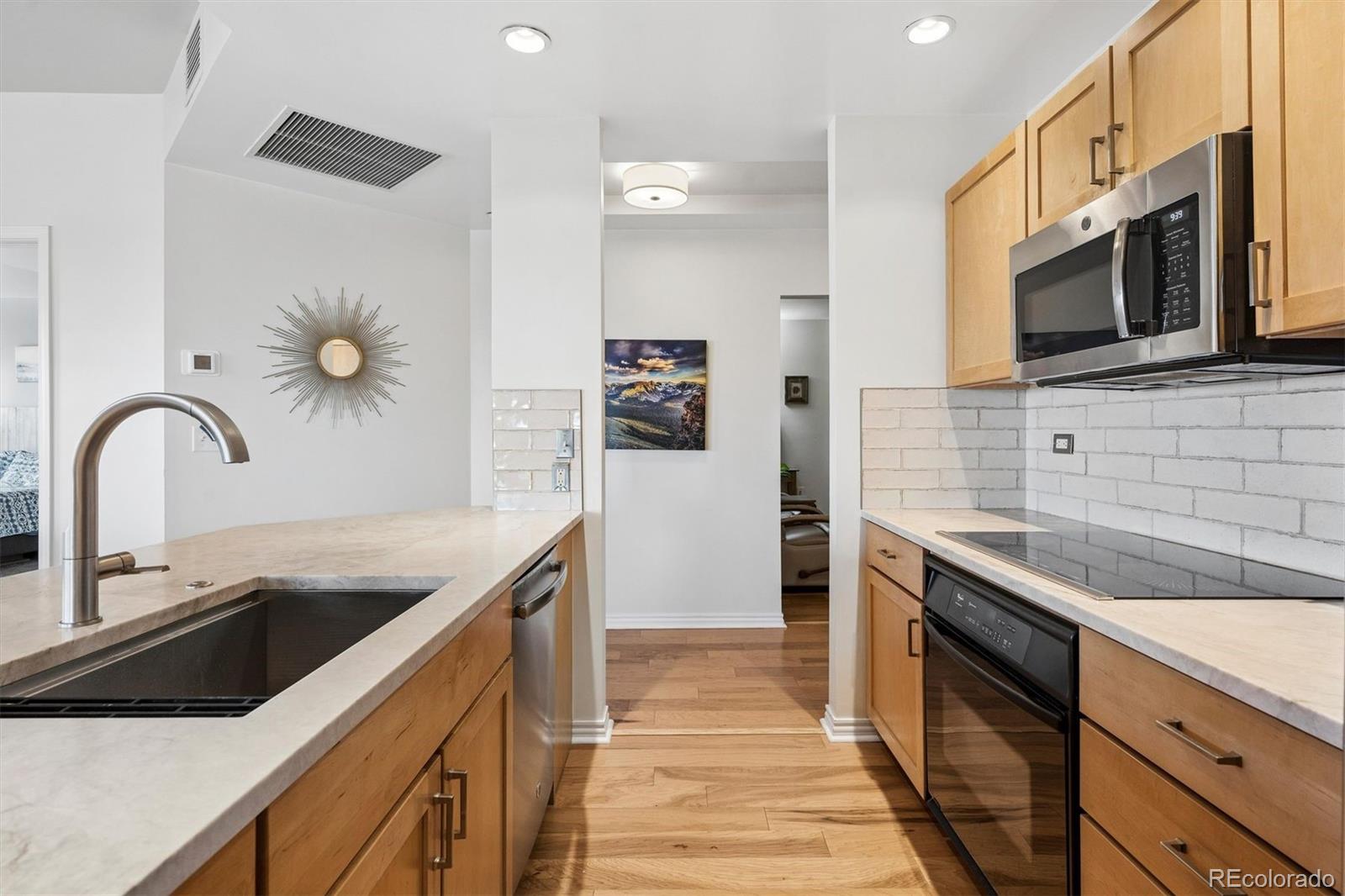 300 W 11th Avenue 10E
