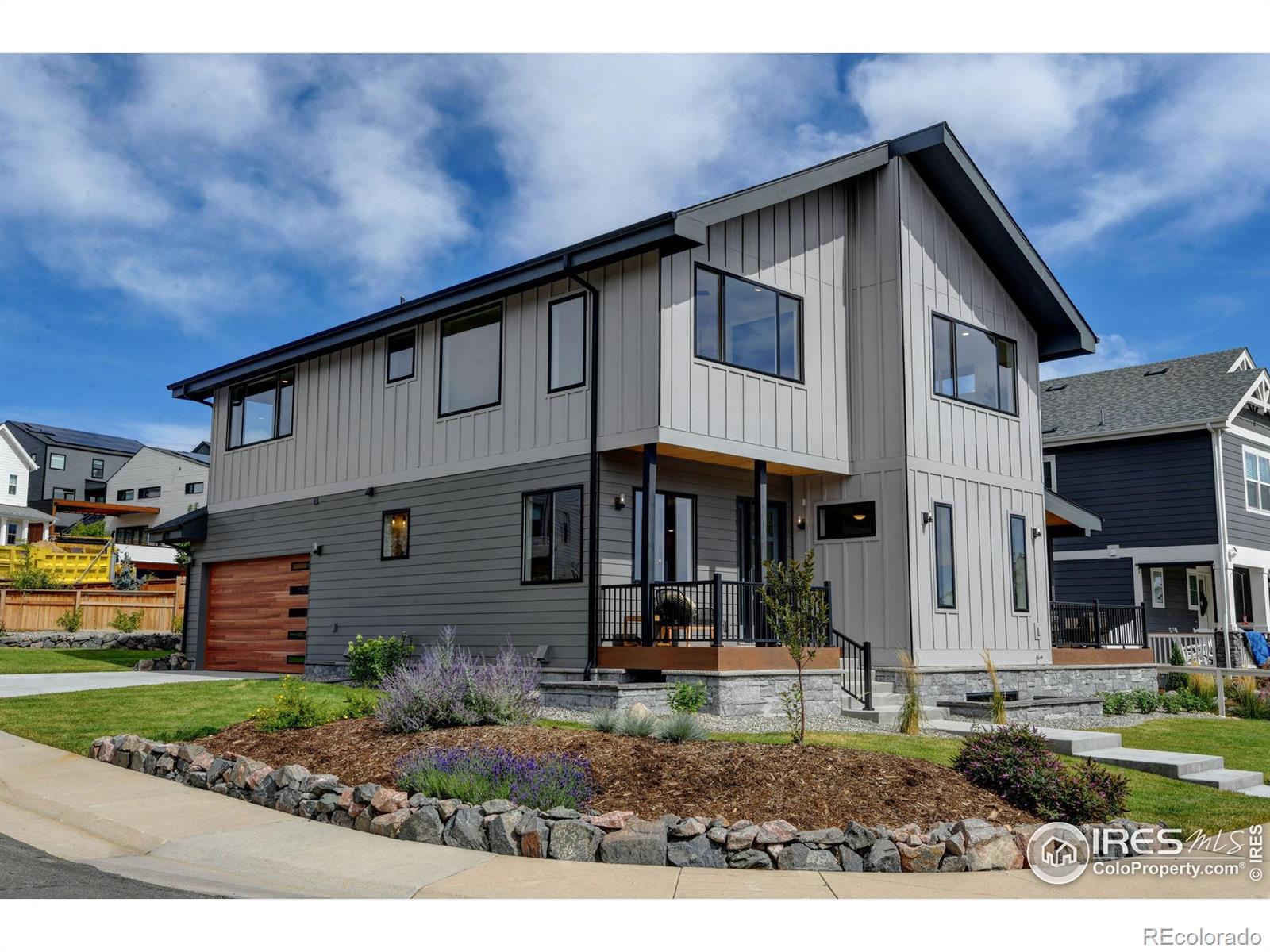 955 Arapahoe Circle