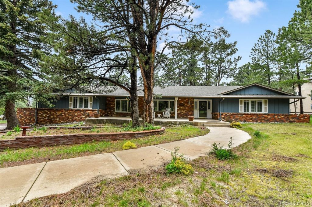 Photo of 19070 White Fawn Drive, Monument, CO 80132 (MLS # 8581193)