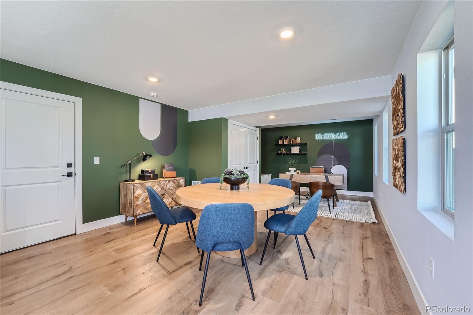 15290 W 69th Place