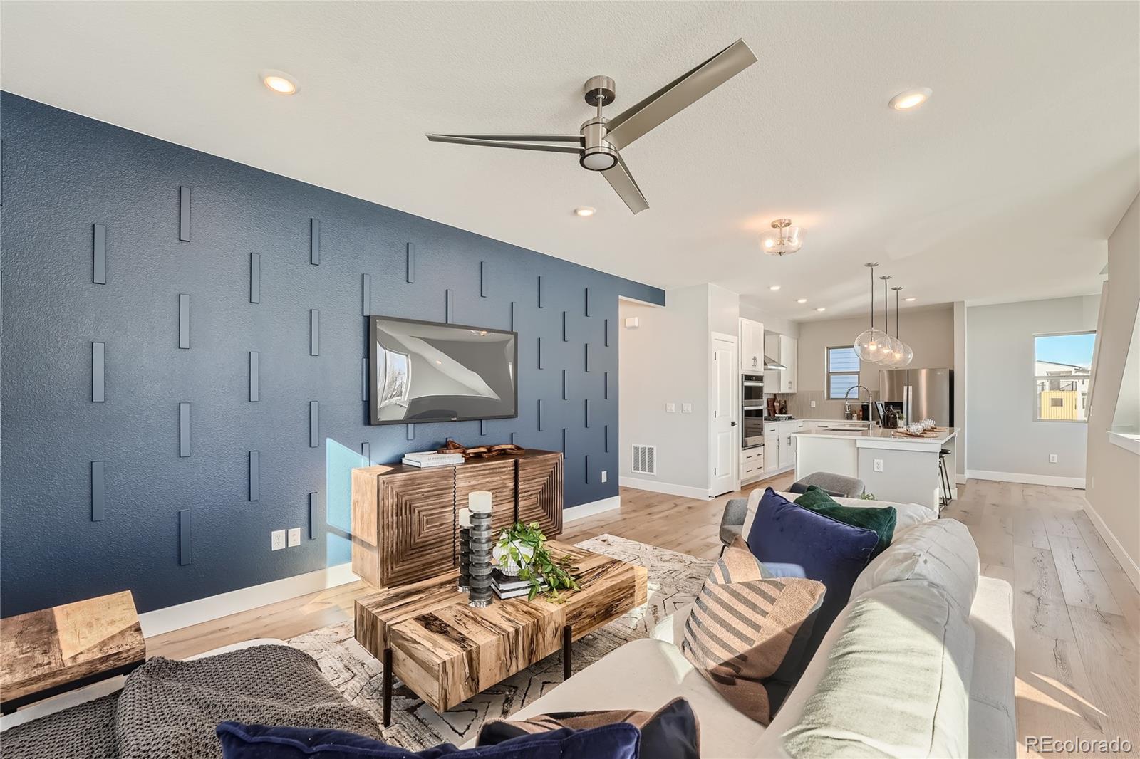 15290 W 69th Place
